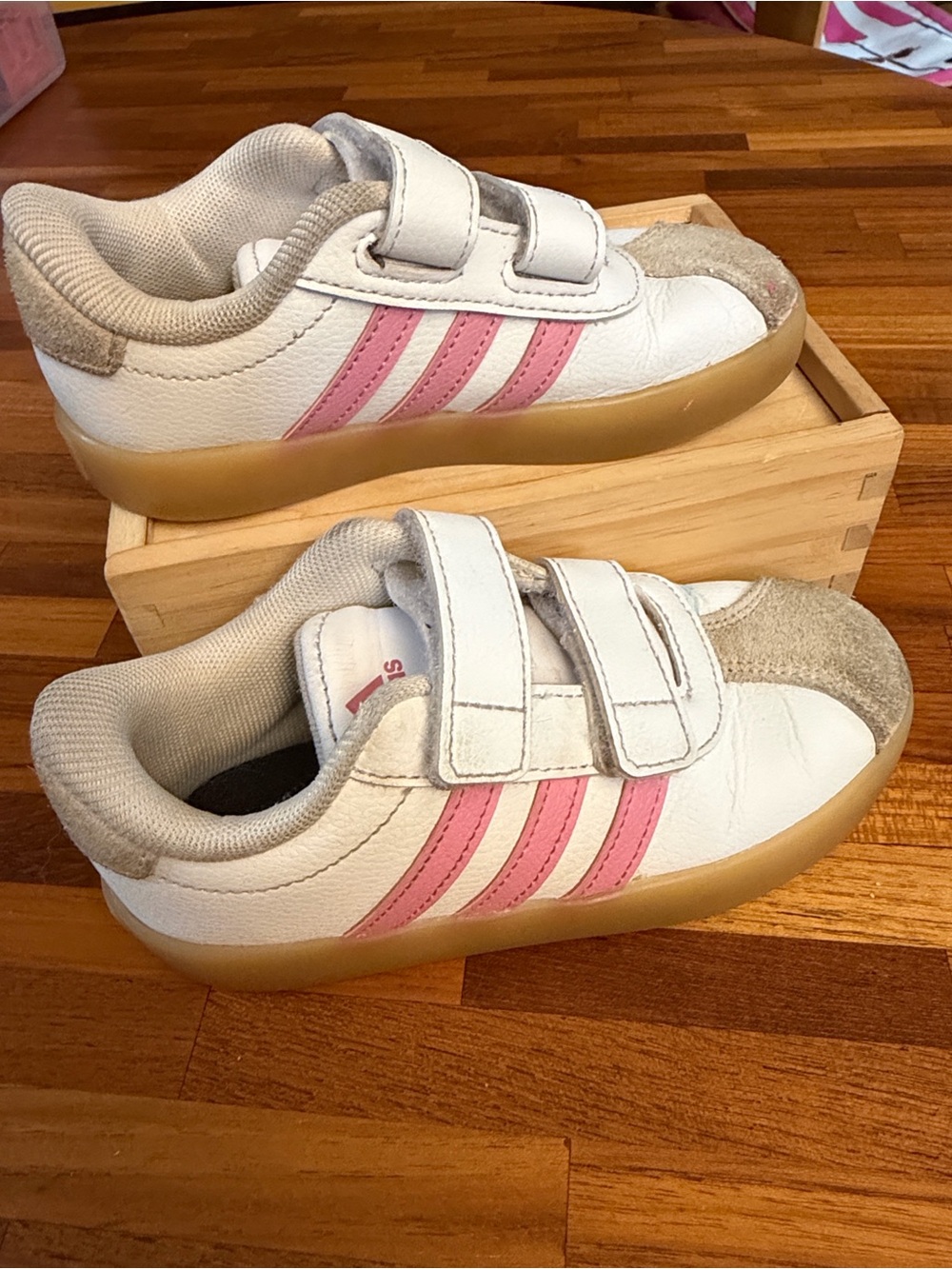 Adidas Toddler Girls VL Court 3.0 sneakers in white and pink